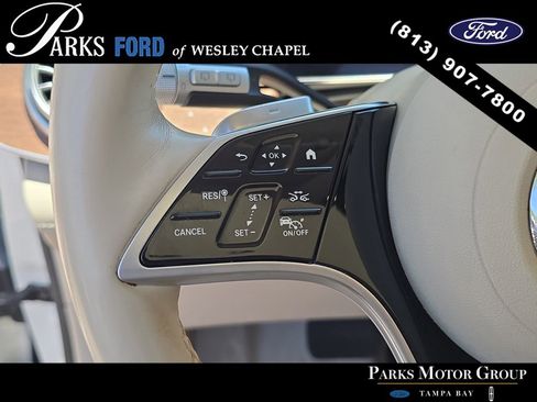 Used 2023 Mercedes-Benz EQS 450+ SUV image 29