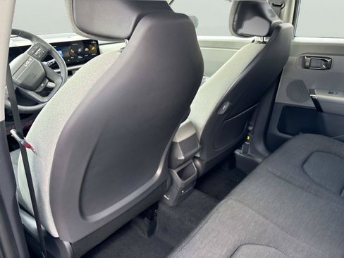 Used 2027 Kia Seltos S FWD image 12