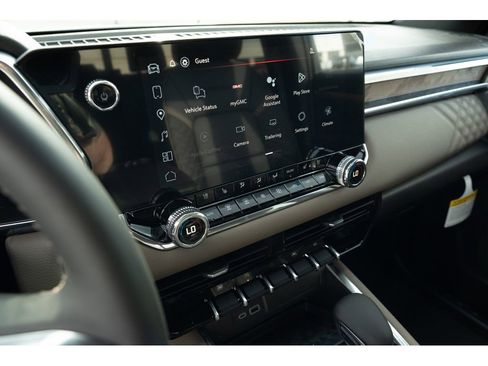 New 2026 GMC Canyon Denali image 23