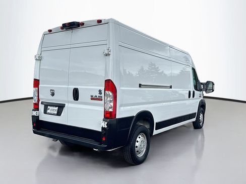 Used 2021 RAM ProMaster 2500 w/ Convenience Group FWD image 5