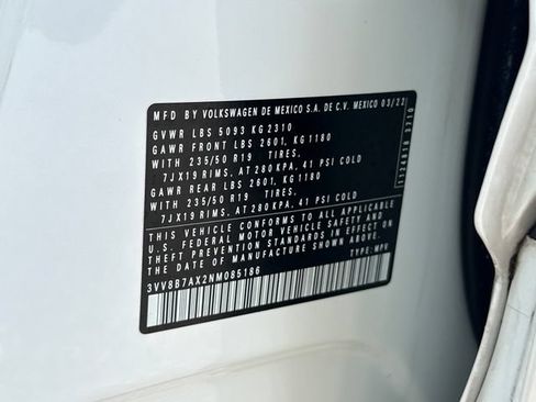 Used 2022 Volkswagen Tiguan SE R-Line AWD/4WD image 30