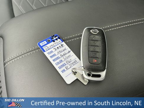 Used 2024 Nissan Pathfinder Platinum image 8