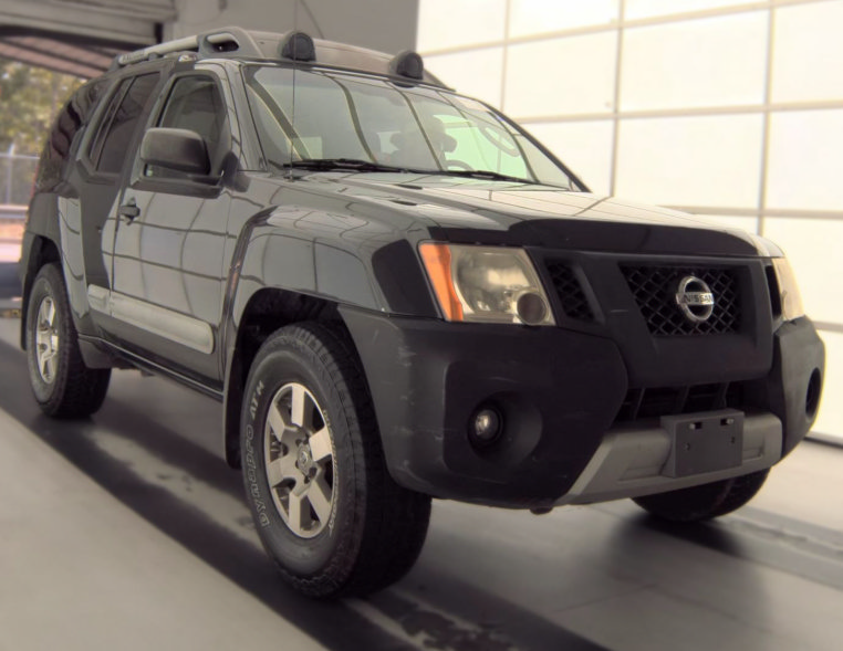 Used 2012 Nissan Xterra PRO-4X AWD/4WD image 1