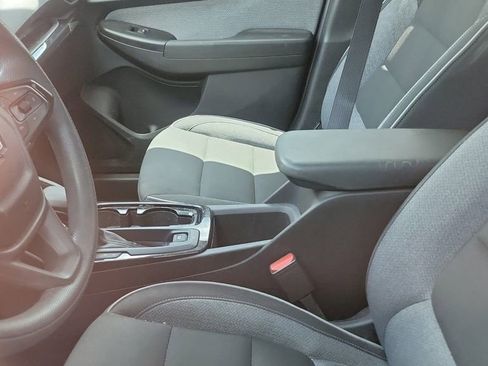 Used 2023 Chevrolet TrailBlazer LT FWD image 3