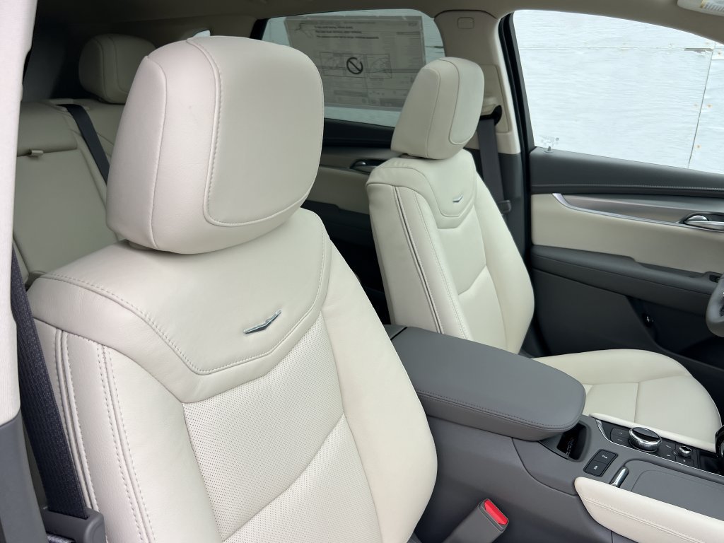 New 2026 Cadillac XT5 Premium Luxury w/ Driver Assist Package FWD image 26