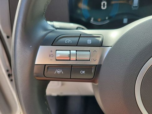 Used 2025 Hyundai Kona SEL FWD image 18