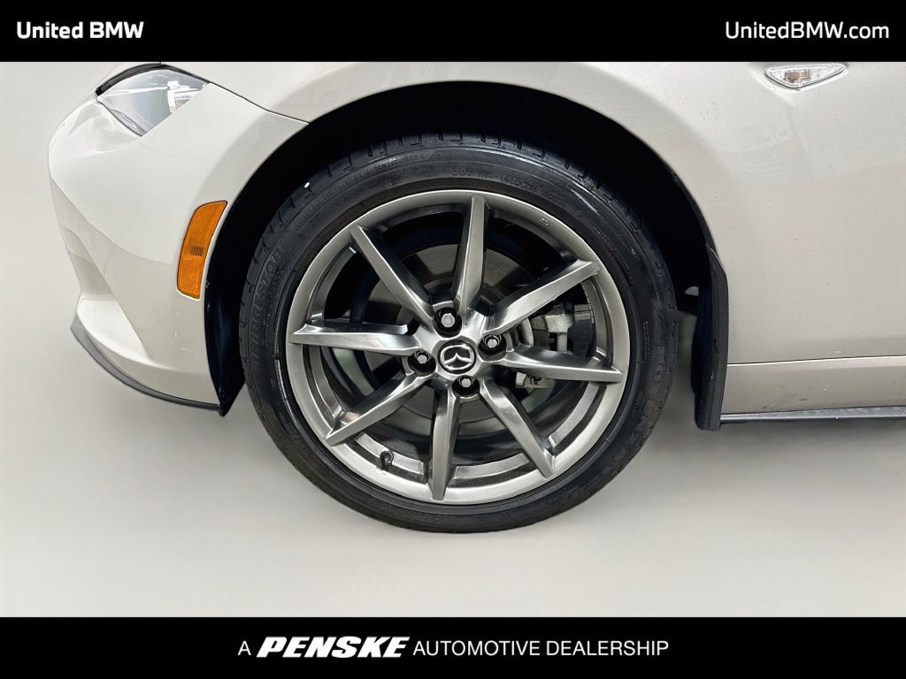 Used 2023 MAZDA MX-5 Miata Grand Touring RWD image 9
