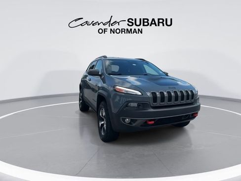 Used 2014 Jeep Cherokee Trailhawk w/ Technology Group AWD/4WD image 6