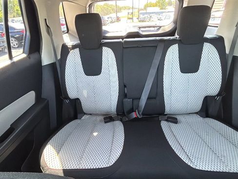Used 2013 GMC Terrain SLE FWD image 12
