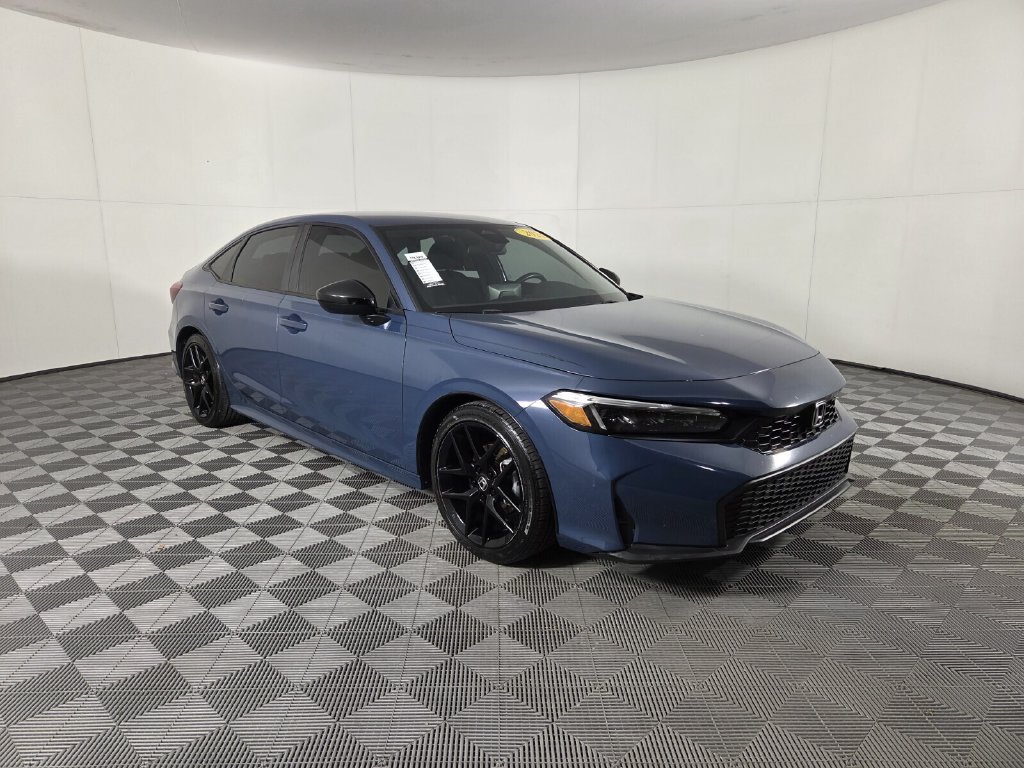 Used 2025 Honda Civic Sport image 2