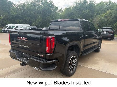 Used 2025 GMC Sierra 1500 AT4 w/ AT4 Premium Package AWD/4WD image 8