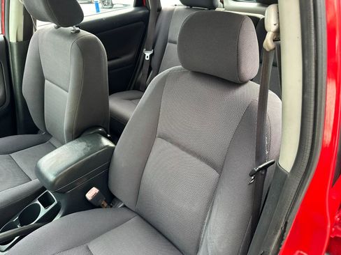 Used 2004 Toyota Matrix image 24