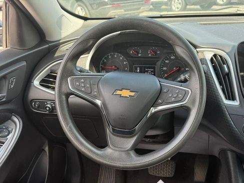 Used 2024 Chevrolet Malibu LT FWD image 13