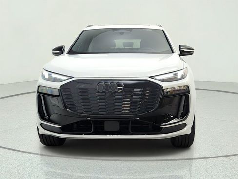 New 2027 Audi Q6 e-tron Premium Plus AWD/4WD image 2