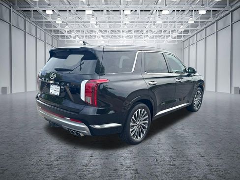Used 2025 Hyundai Palisade Calligraphy FWD image 7