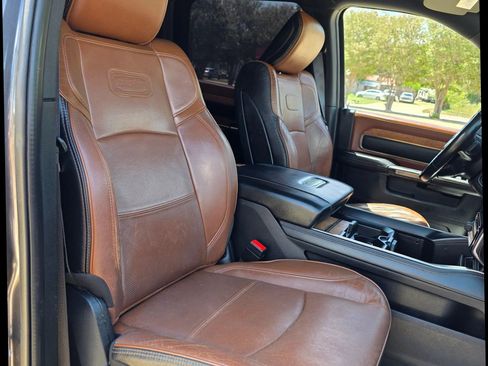 Used 2021 RAM 3500 Limited image 24