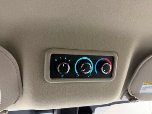 Used 2024 Chevrolet Express 3500 LT w/ LT Preferred Equipment Group RWD image 22