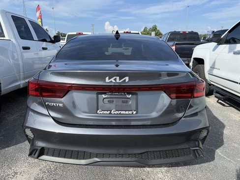 Used 2023 Kia Forte LXS w/ LXS Technology Package FWD image 4