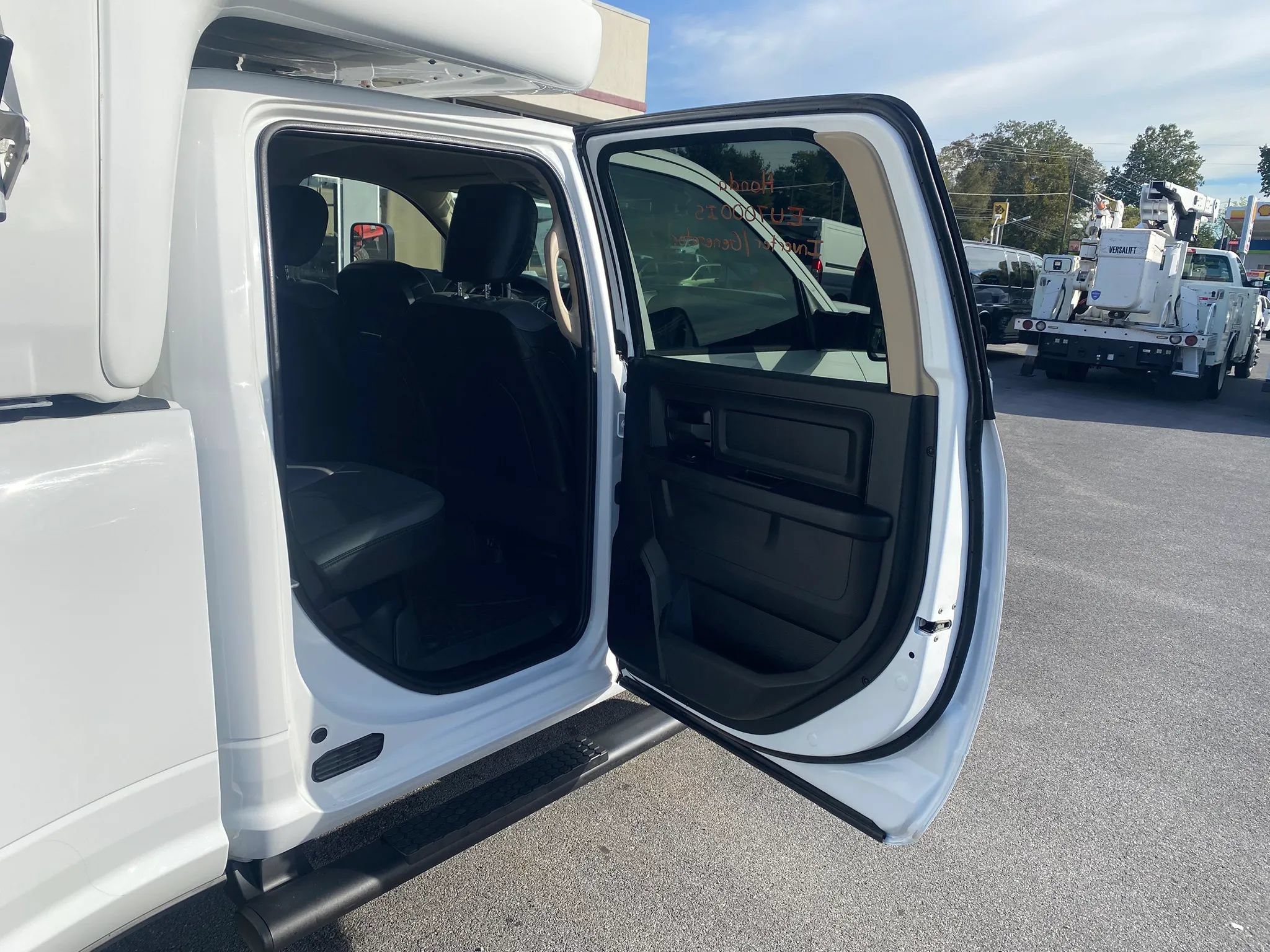 Used 2020 RAM 3500 Tradesman AWD/4WD image 30