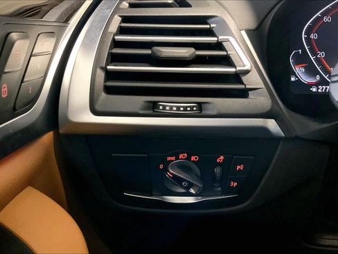 Used 2023 BMW X3 xDrive30i w/ Premium Package image 33