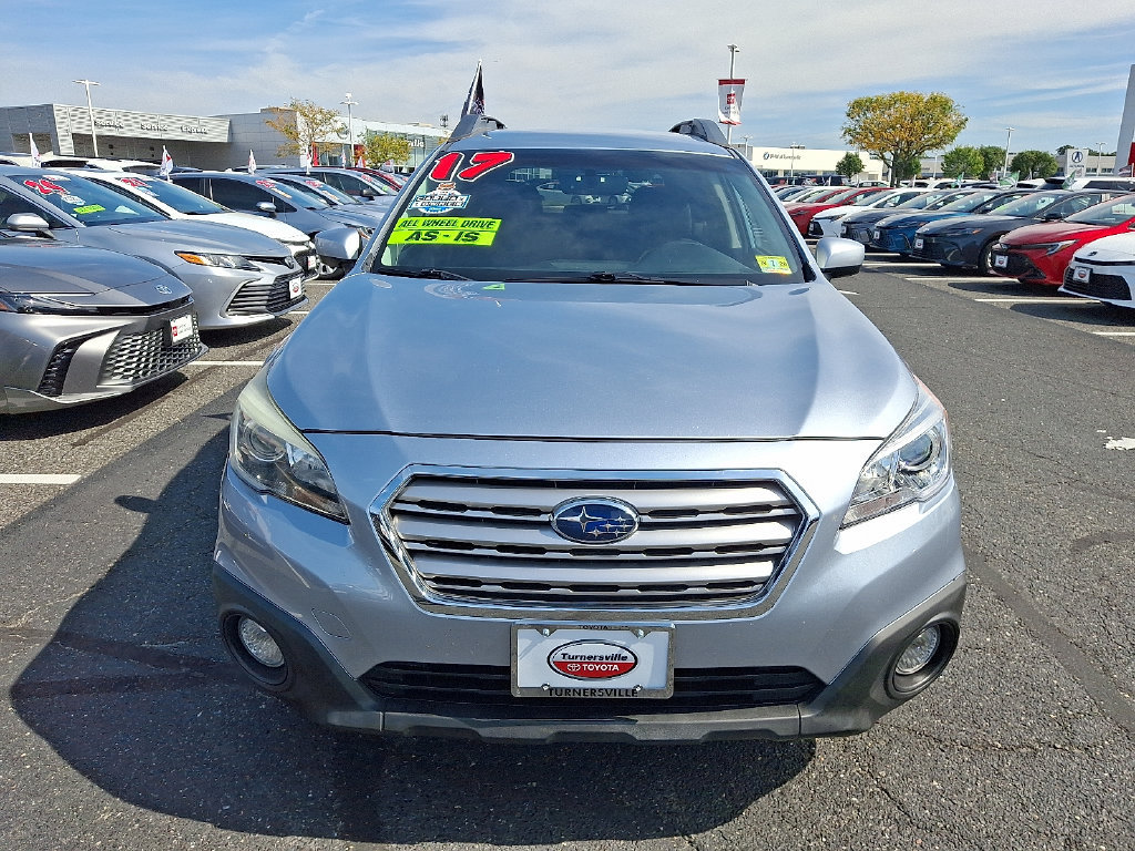 Used 2017 Subaru Outback 2.5i Premium AWD/4WD image 2