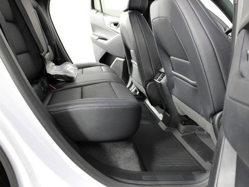 New 2026 Chevrolet Equinox LT w/ Convenience Package II FWD image 21