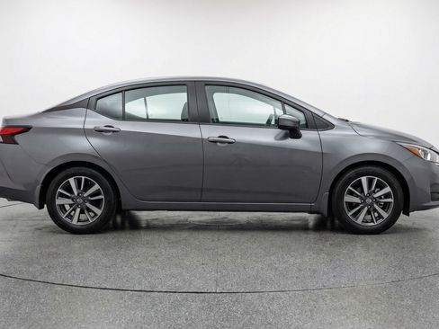 Used 2025 Nissan Versa SV image 11