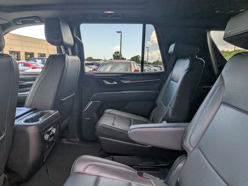 Used 2023 GMC Yukon Denali AWD/4WD image 15