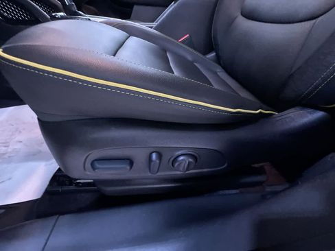 Used 2025 Chevrolet TrailBlazer ACTIV w/ Convenience Package image 13