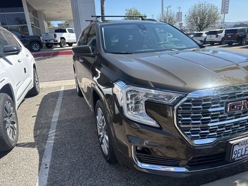Used 2023 GMC Terrain Denali AWD/4WD image 3