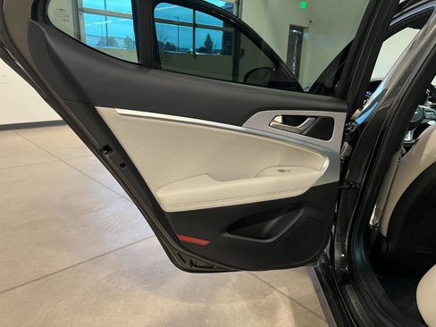 Used 2023 Genesis G70 2.0T w/ Sport Prestige Package image 32