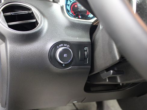 Used 2010 Chevrolet Camaro SS RWD image 10