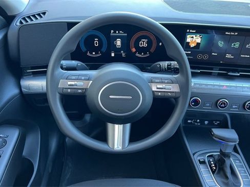 New 2026 Hyundai Kona SE image 14