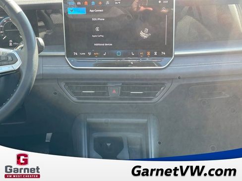 Used 2025 Volkswagen Tiguan SE image 20