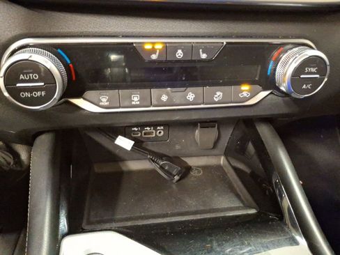 Used 2020 Nissan Altima 2.5 Platinum image 26