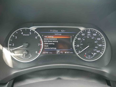 Used 2024 Nissan Sentra SR FWD image 32