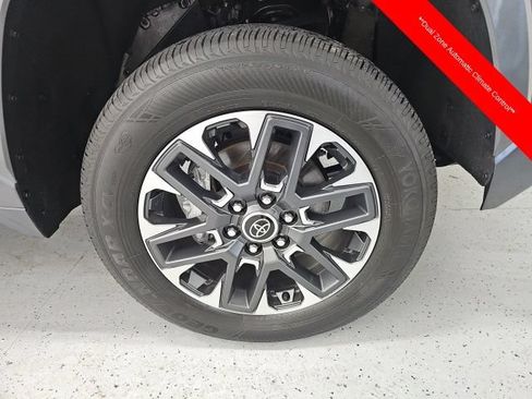 Used 2024 Toyota Tundra Limited AWD/4WD image 8