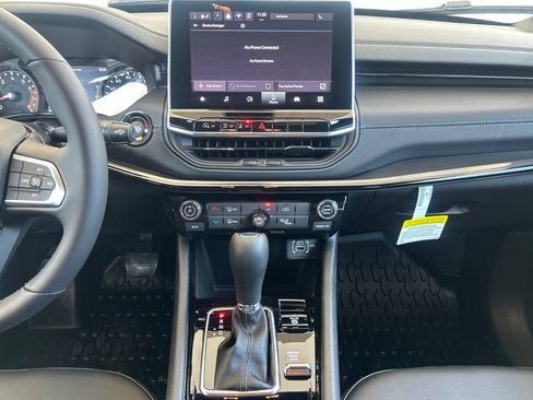 New 2026 Jeep Compass Latitude AWD/4WD image 16