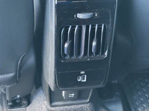 New 2026 Jeep Compass Latitude image 28