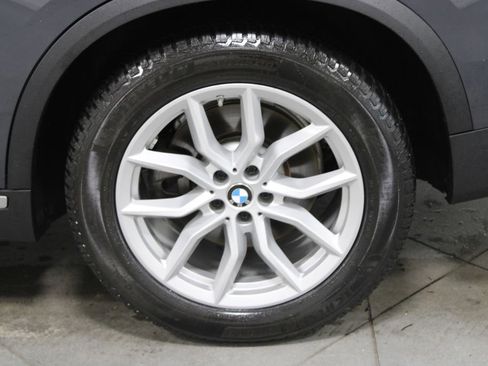 Used 2019 BMW X5 xDrive40i w/ Convenience Package AWD/4WD image 18
