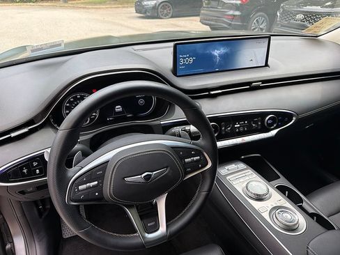 Used 2023 Genesis Electrified GV70 AWD/4WD image 9