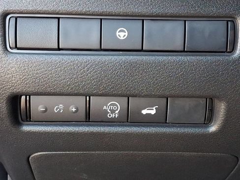 Certified 2026 Nissan Rogue SV AWD/4WD image 25