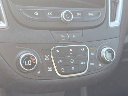 Used 2024 Chevrolet Malibu LT FWD image 36