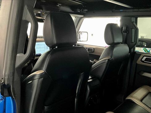 Used 2021 Ford Bronco Wildtrak image 11