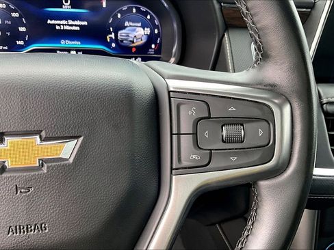Used 2024 Chevrolet Suburban Premier AWD/4WD image 27