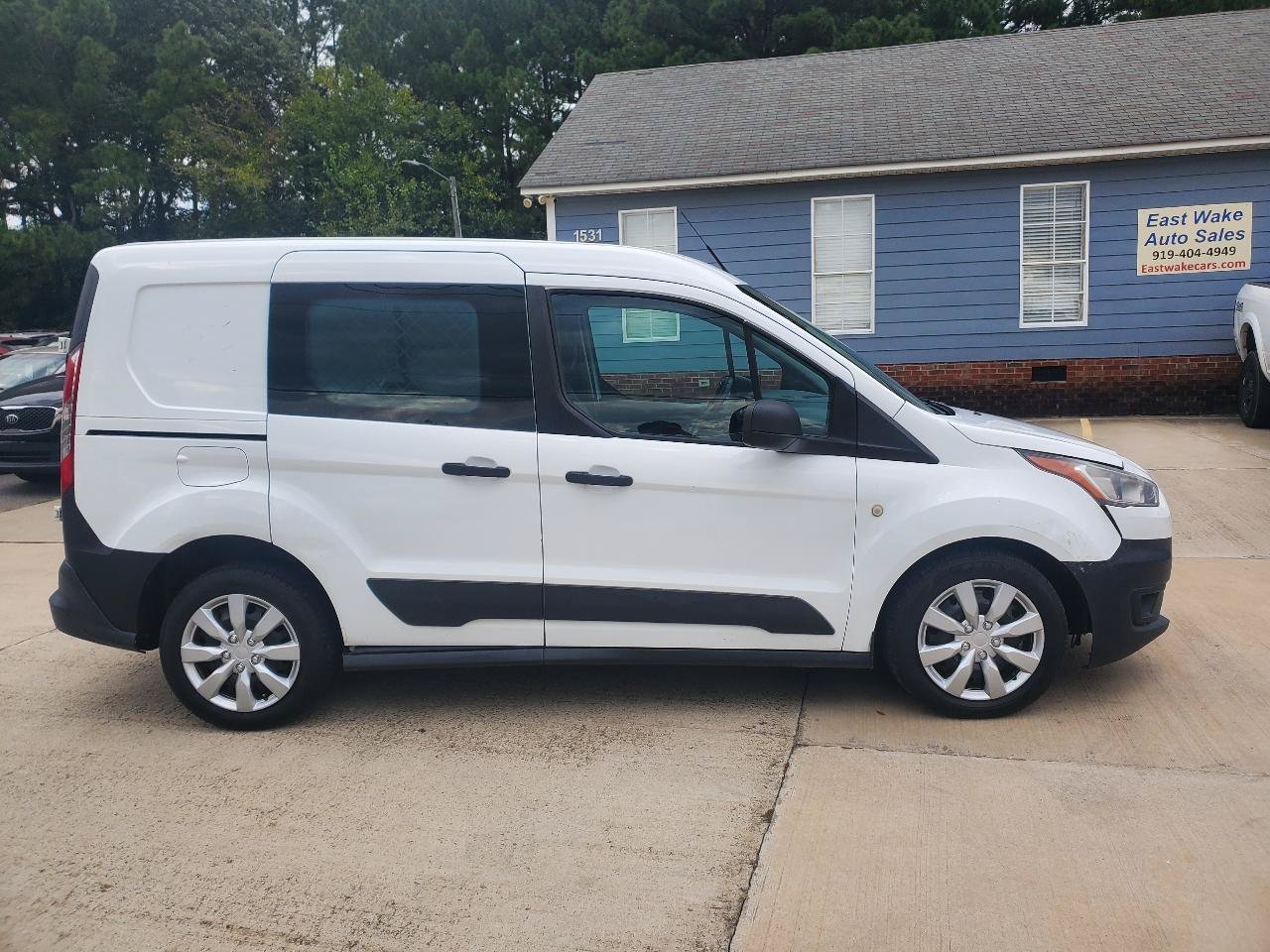 Used 2019 Ford Transit Connect XL FWD image 4