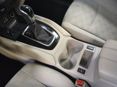 Used 2019 Nissan Rogue Sport SV w/ Technology Package FWD image 26