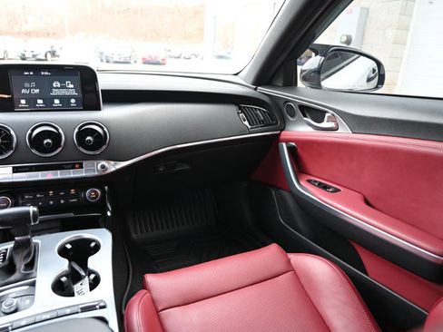 Used 2021 Kia Stinger GT image 14