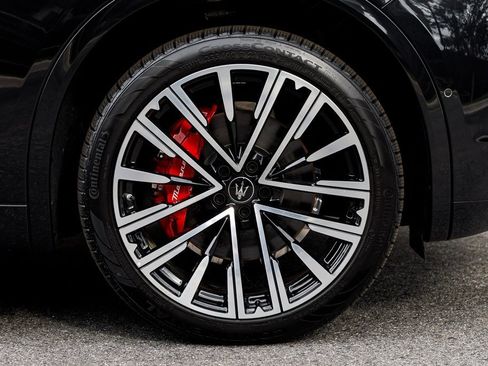 New 2025 Maserati Grecale Modena image 21