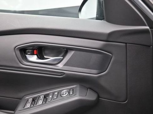 Certified 2025 Honda Accord SE image 15